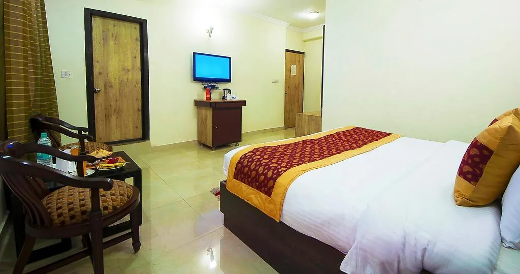 Capital O 2382 Hotel White House Continental Delhi  India