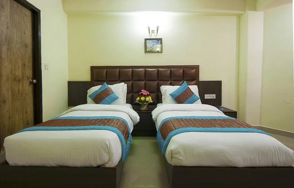 Capital O 2382 Hotel White House Continental Delhi  India