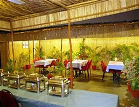 Capital O 2382 Hotel White House Continental Delhi  Delhi (National Capital Territory of India)